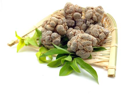 女人經(jīng)常喝三七粉的好處 女人經(jīng)常喝三七粉的好處